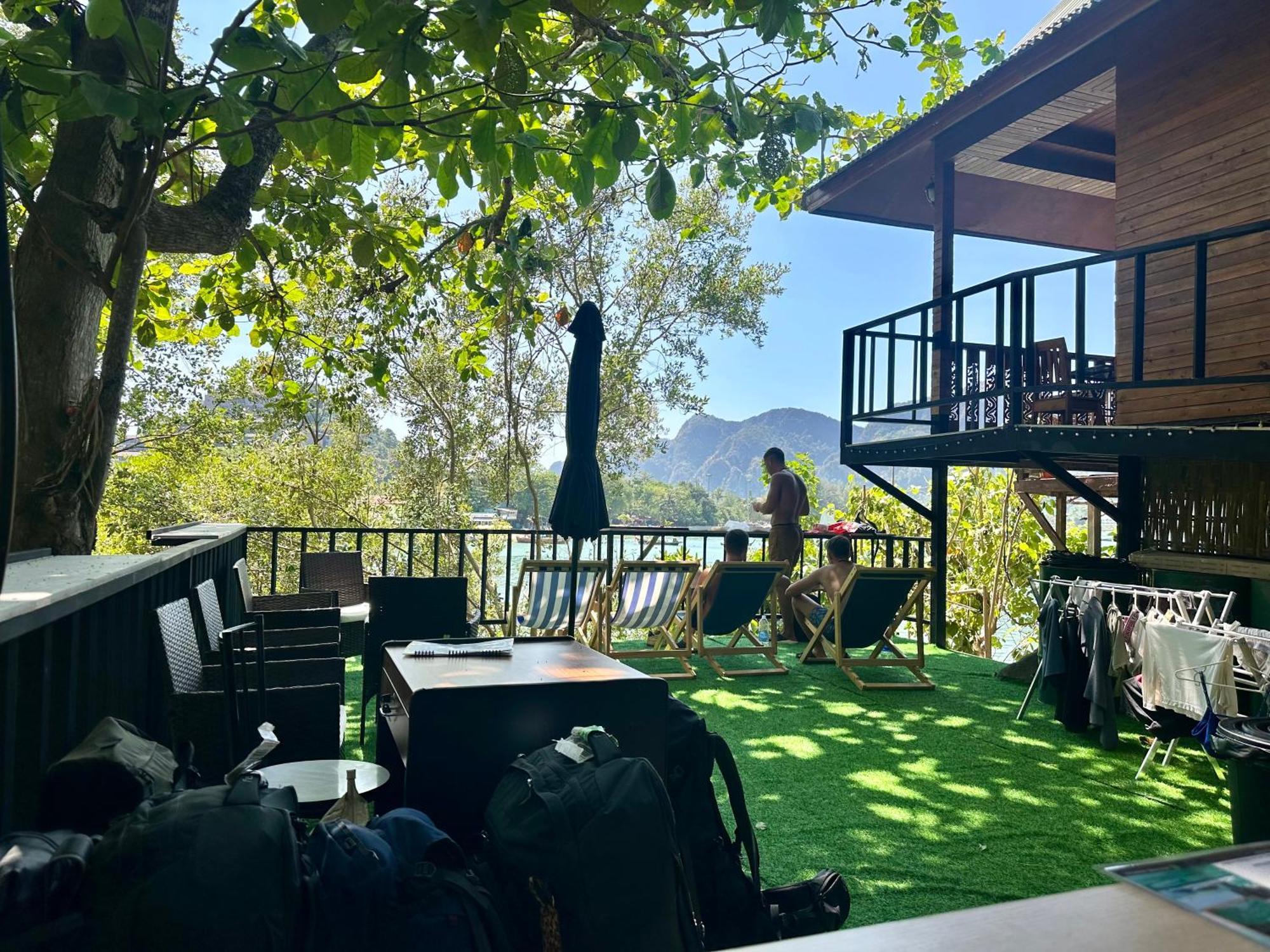 Sweed Dee Seaview Hostel Koh Phi Phi Ngoại thất bức ảnh